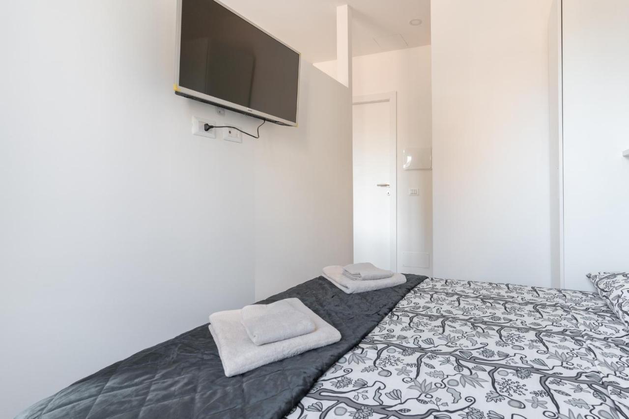 Cimiano Suite 21, New Apartment Milano Eksteriør bilde